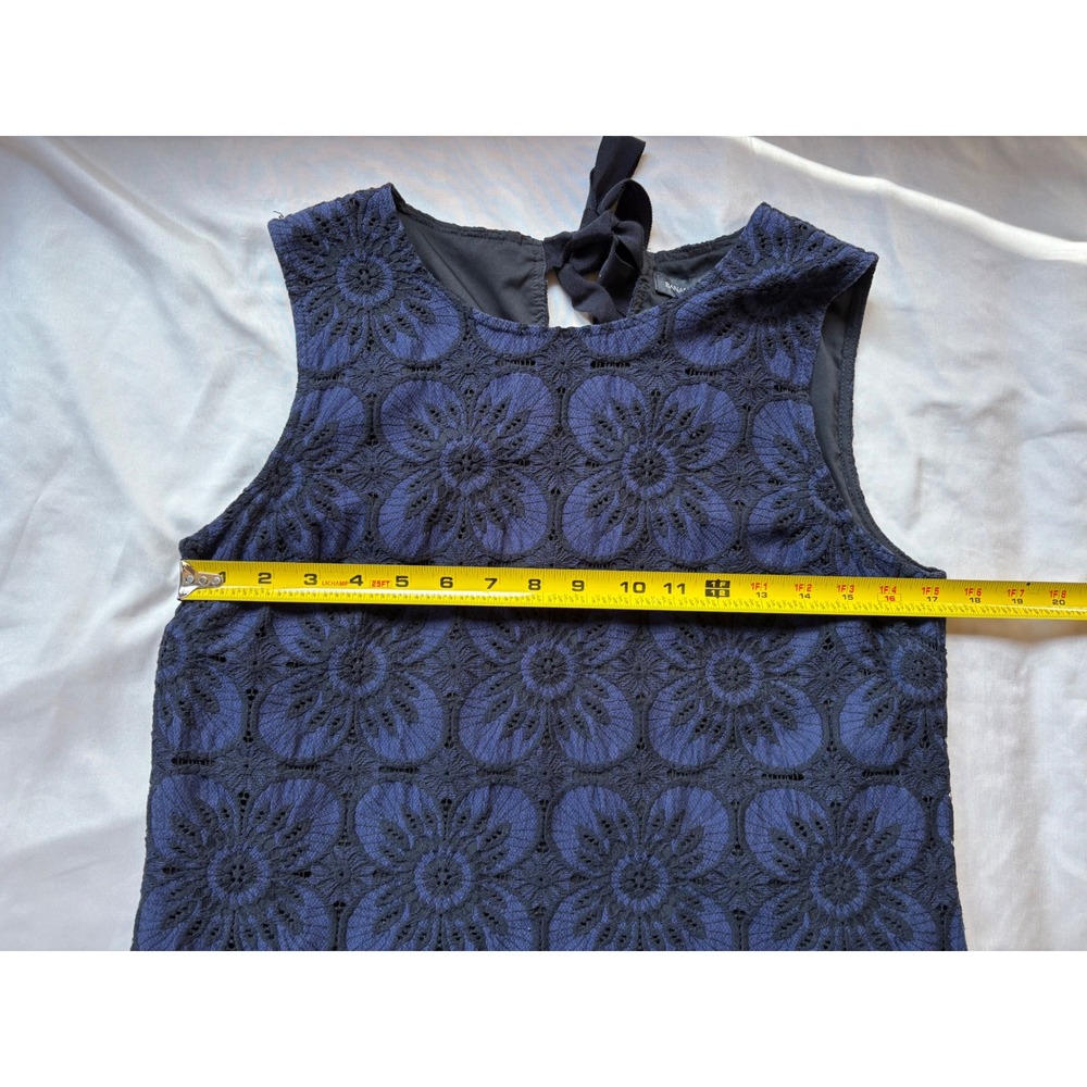 Banana Republic Navy Floral Lace Sleeveless Tie Back Top Small - Picture 4 of 6